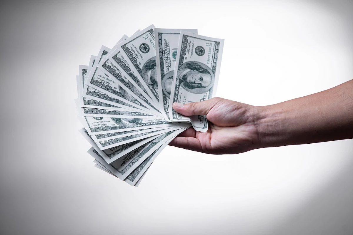 Protecting Your Rights: What to Do When Your Employer Doesn’t Pay hero image